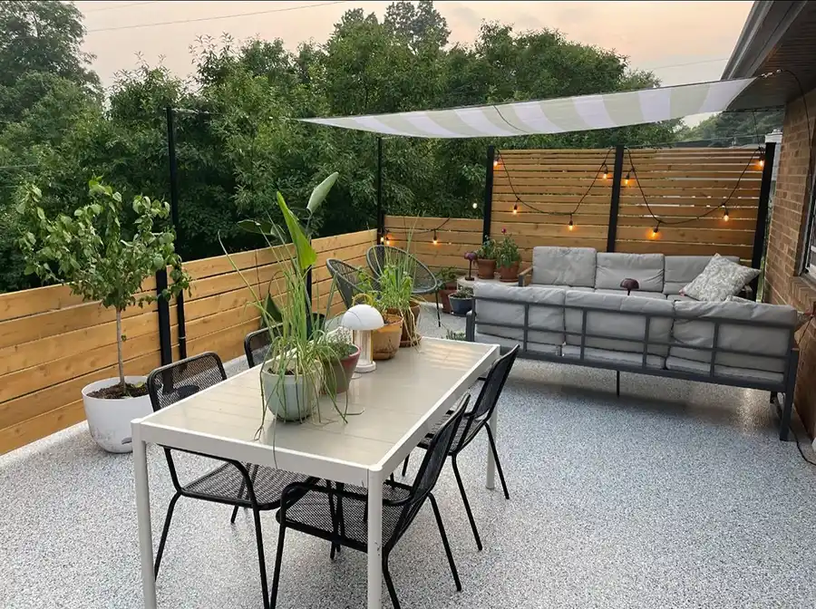 Patio with epoxy flake flooring